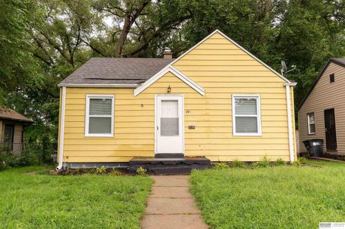 3931 N 37th Street, Omaha, NE, 68111 | Card Image