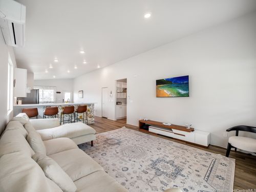 91-4092 Hikuha St, Kapolei, HI, 96707-3415 | Card Image