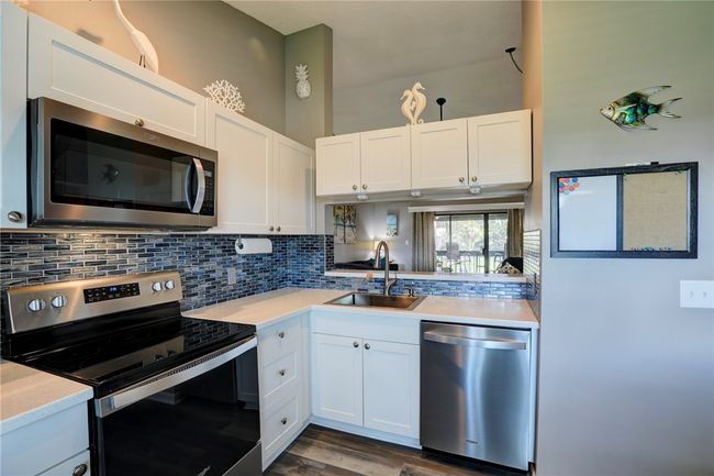 APT-4 - 5725 Pelican Pointe Dr, House attached with 2 bedrooms, 2 bathrooms and null parking in Sebastian FL | Image 15