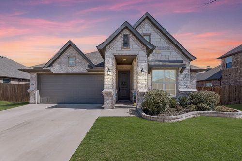 204 Magnolia Dr, Azle, TX, 76020-3196 | Card Image