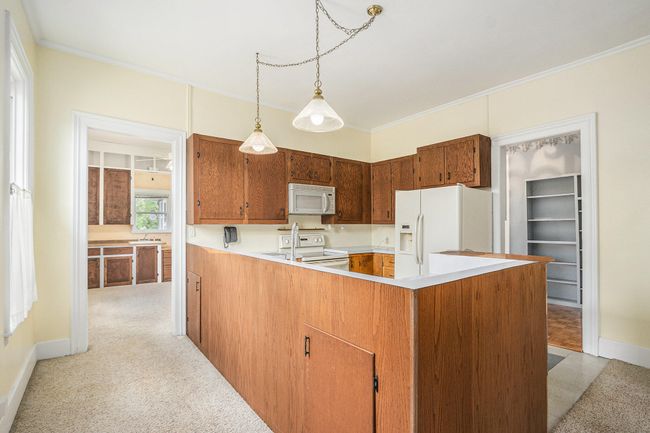 705 S Main St, House other with 4 bedrooms, 2 bathrooms and null parking in Plainwell MI | Image 9