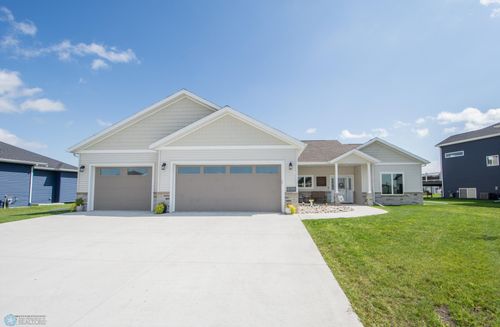 1845 67th Ave S, Fargo, ND, 58104-7419 | Card Image