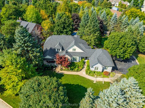 18 Palomino Dr, Carlisle, ON, L0R1H3 | Card Image