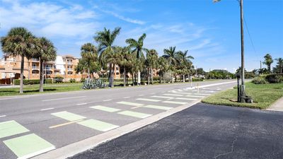 311 - 719 Pinellas Bayway S, Condo with 2 bedrooms, 2 bathrooms and null parking in Tierra Verde FL | Image 2