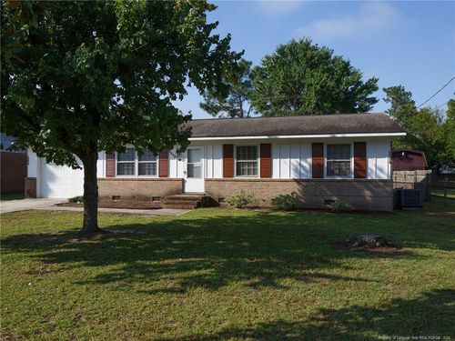 3249 Glenmore Dr, Hope Mills, NC, 28348-1718 | Card Image