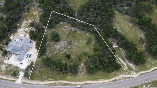 28 Vaquero Pass, Boerne, TX, 78006-6007 | Card Image