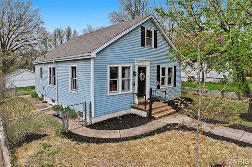 720 E Mckinley St, Belleville, IL, 62220-3556 | Card Image