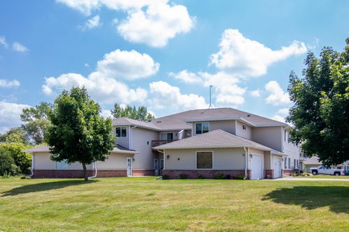 338 Brookside Dr, MAYVILLE, WI, 53050-2853 | Card Image