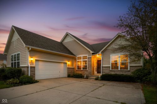 3205 Tantara Bnd, Carmel, IN, 46032-8733 | Card Image