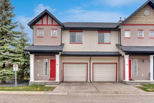 49 Everridge Gdns Sw, Calgary, AB, T2Y0G8 | Card Image