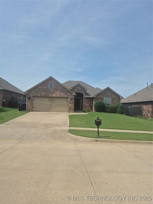 4912 El Paso St, Broken Arrow, OK, 74014-1958 | Card Image