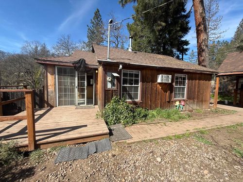 7422 Rogue River Dr, Shady Cove, OR, 97539-9763 | Card Image