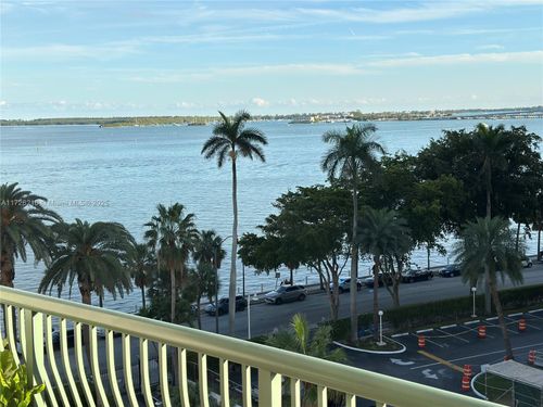apt-706-1408 Brickell Bay Dr, Miami, FL, 33131-3623 | Card Image