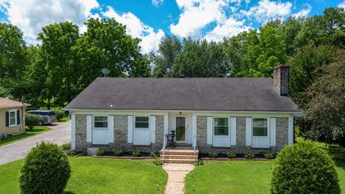115 Debus St, Lawrenceburg, TN, 38464-2647 | Card Image