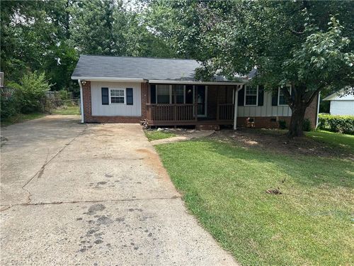 90 Jonathan Rd, Riverdale, GA, 30274-3141 | Card Image