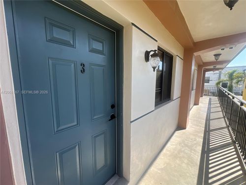 3-2268 Sw 8th St, Miami, FL, 33135-5041 | Card Image