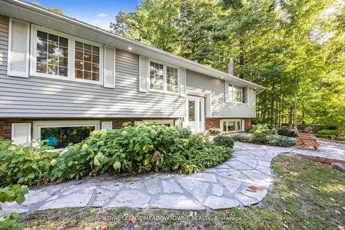 106 Campbell Ave E, Campbellville, ON, L0P1B0 | Card Image