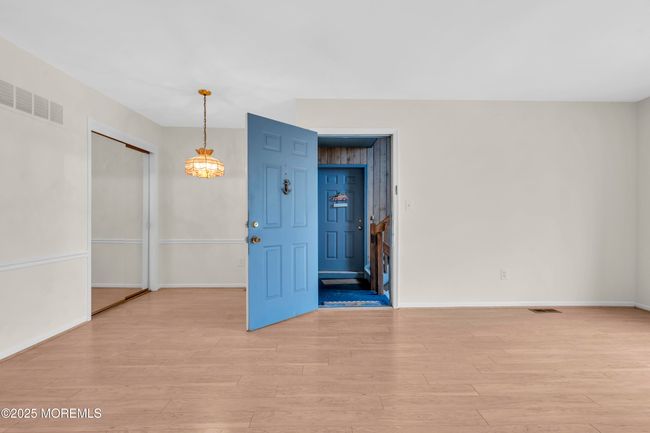102 - 113 Lareine Ave, Condo with 1 bedrooms, 1 bathrooms and null parking in Bradley Beach NJ | Image 5