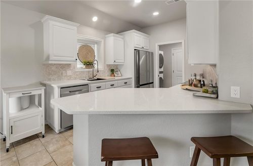 935 Turtle Dove Trl, College Station, TX, 77845-6054 | Card Image