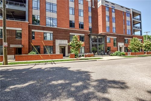 unit-303-2044 Random Rd, Cleveland, OH, 44106-2239 | Card Image
