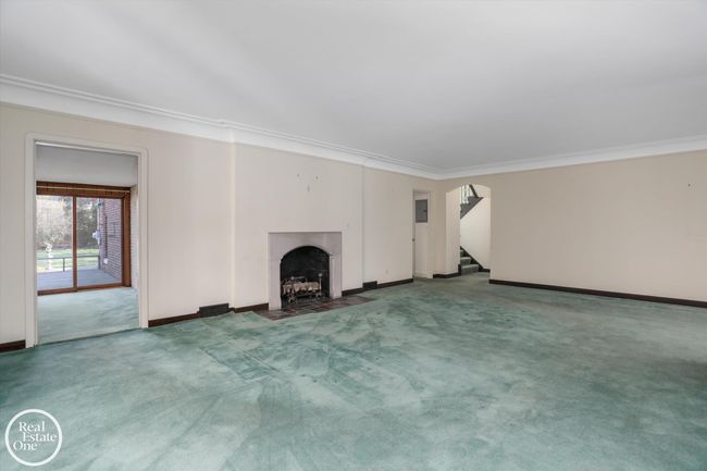 Living Room | Image 9
