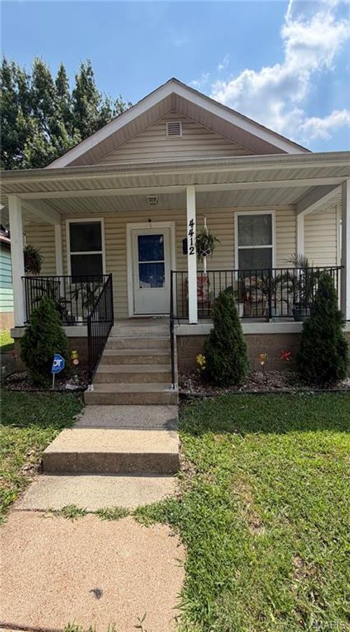 4412 Bingham Ave, Saint Louis, MO, 63116-1518 | Card Image
