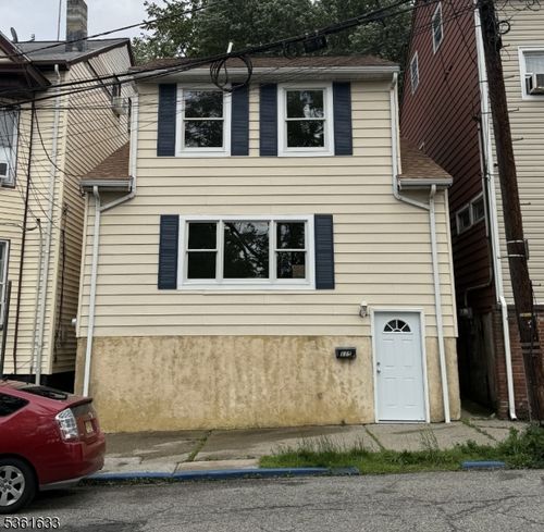 115 Turner St, Paterson, NJ, 07501-3340 | Card Image