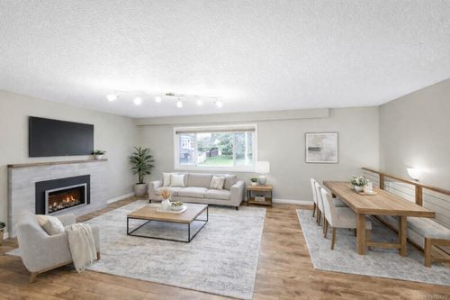 532 Bowlsby Pl, Victoria, BC, V9A4C7 | Card Image