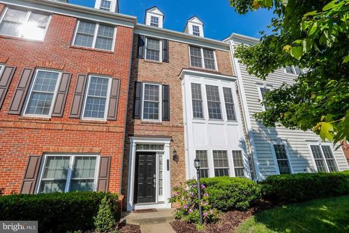 89a-14580 Crossfield Way, WOODBRIDGE, VA, 22191-4038 | Card Image