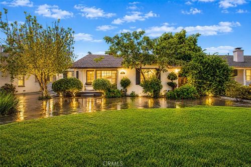 6331 Murietta Ave, Sherman Oaks, CA, 91401-5750 | Card Image
