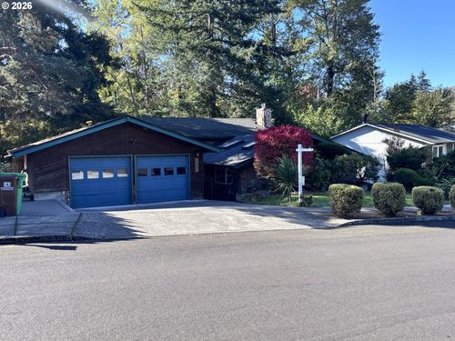 3820 Se El Camino Dr, Gresham, OR, 97080-1724 | Card Image