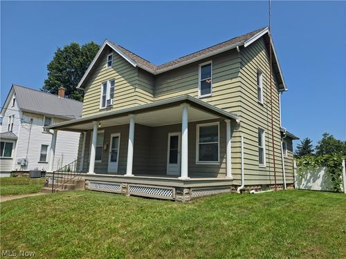 266 W Martin St, East Palestine, OH, 44413-1730 | Card Image