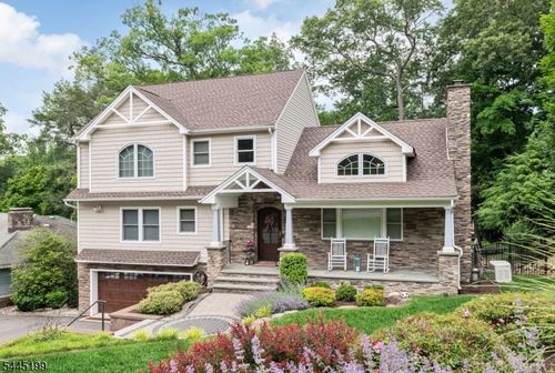 31 Osceola Rd, Wayne, NJ, 07470-5001 | Card Image