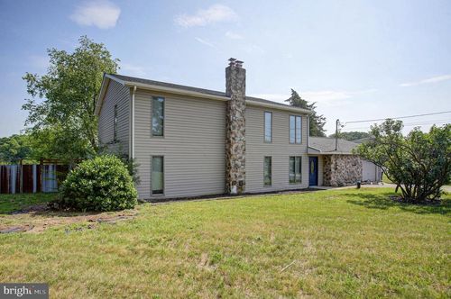 3365 Buchanan Trl W, GREENCASTLE, PA, 17225-9387 | Card Image
