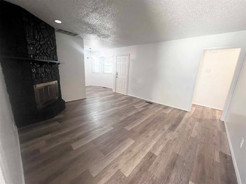 413 Meadow Lake Drive, Edmond, OK, 73003 | Card Image