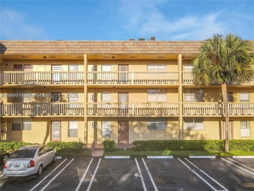204-7561 Nw 1st St, Margate, FL, 33063-7538 | Card Image