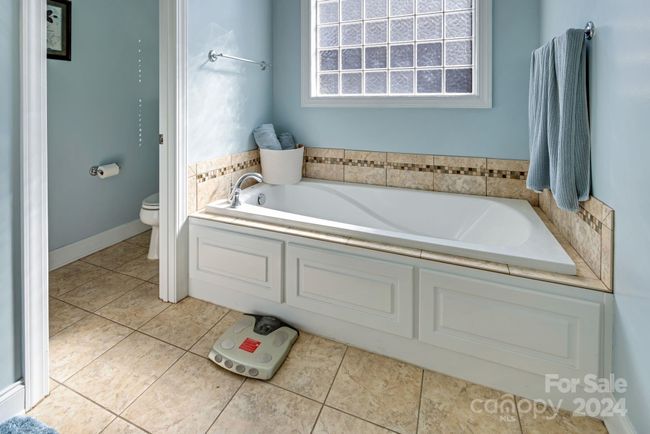 Main Bath | Image 28