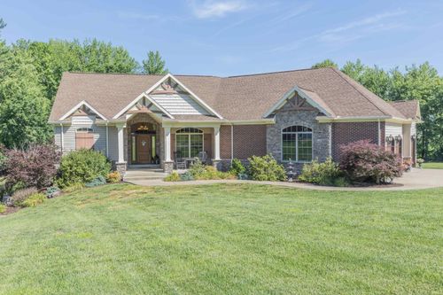 2575 Woodstone Ln, Evansville, IN, 47712-9664 | Card Image