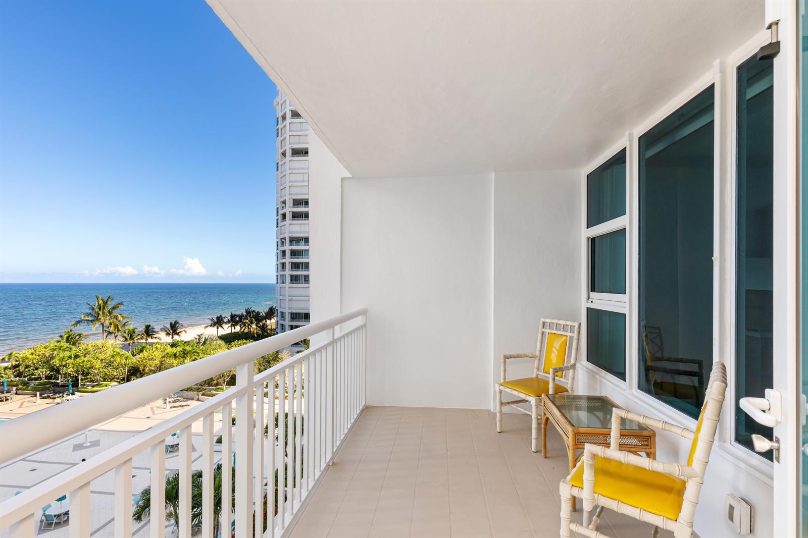 Residential in Lauderdale By The Sea
