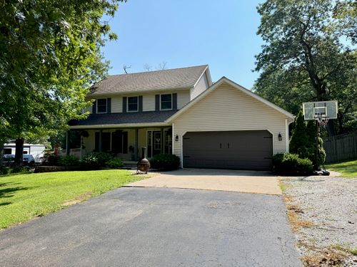 10673 Potomac Dr, Demotte, IN, 46310 | Card Image