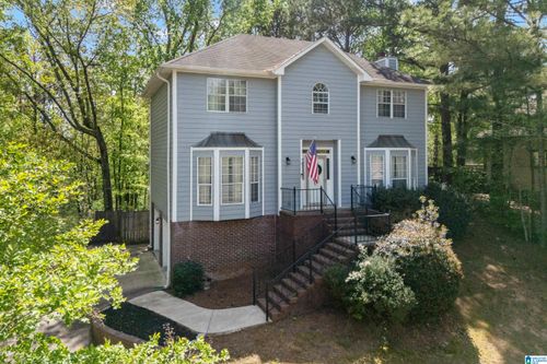 551 Fieldstone Dr, HELENA, AL, 35080-3526 | Card Image