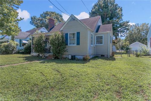 2309 Leckie St, Portsmouth, VA, 23704-1545 | Card Image