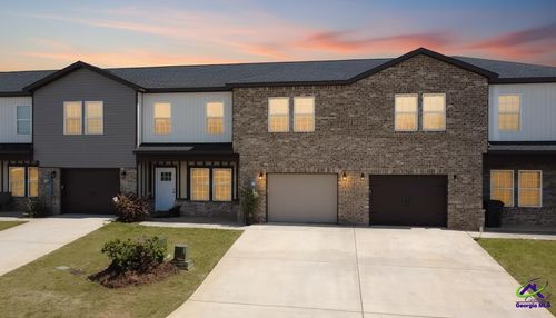 212 Beau Claire Cir, Byron, GA, 31008-3352 | Card Image