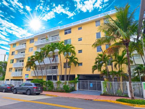 apt-d3-1357 Collins Ave, Miami Beach, FL, 33139-4230 | Card Image
