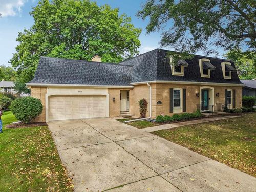 5318 Comanche Way, Madison, WI, 53704 | Card Image