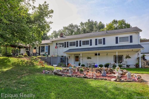 1422 E Barnes Lake Road, Deerfield Township, MI, 48421 | Card Image