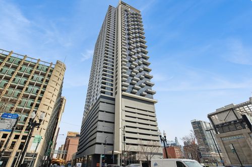 262-264-288-292-235 W Van Buren Street, Chicago, IL, 60607 | Card Image