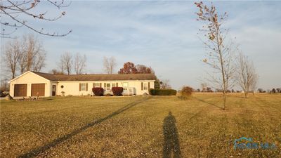 2262 County Road 6, House other with 3 bedrooms, 2 bathrooms and 2 parking in Edgerton OH | Image 2