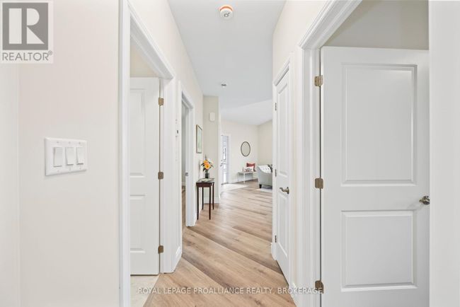 43 Carly Place, Townhouse with 2 bedrooms, 1 bathrooms and 1 parking in Loyalist (Amherstview) ON | Image 17