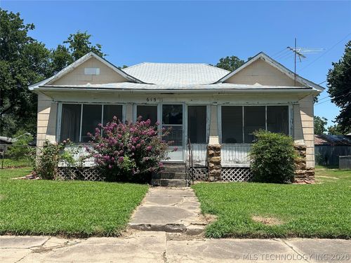 615 W 15th St, Okmulgee, OK, 74447-6209 | Card Image